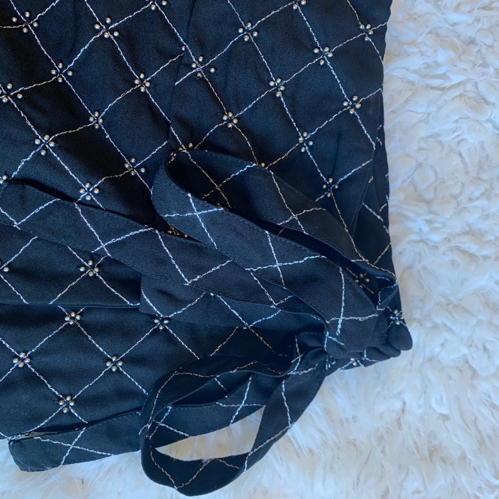 ❌SOLD❌Tularosa Emilia Embellished Embroider Stud - Picture 2 of 8